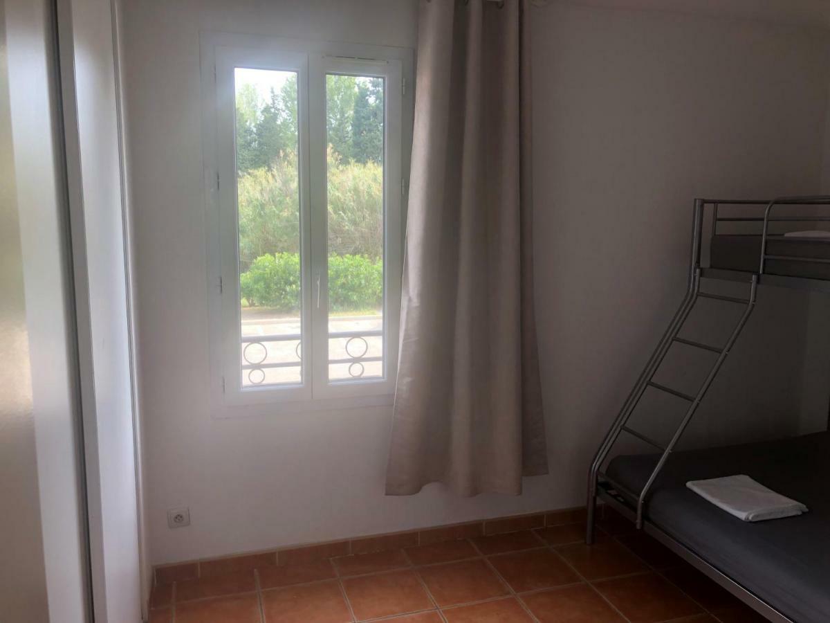 Appartement Dans La Residence Les Mazets De Camargue Arles Exterior foto